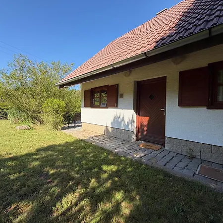 Hamrovka * Vlastejovice